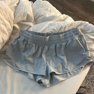 lululemon pastel blue hotty hots